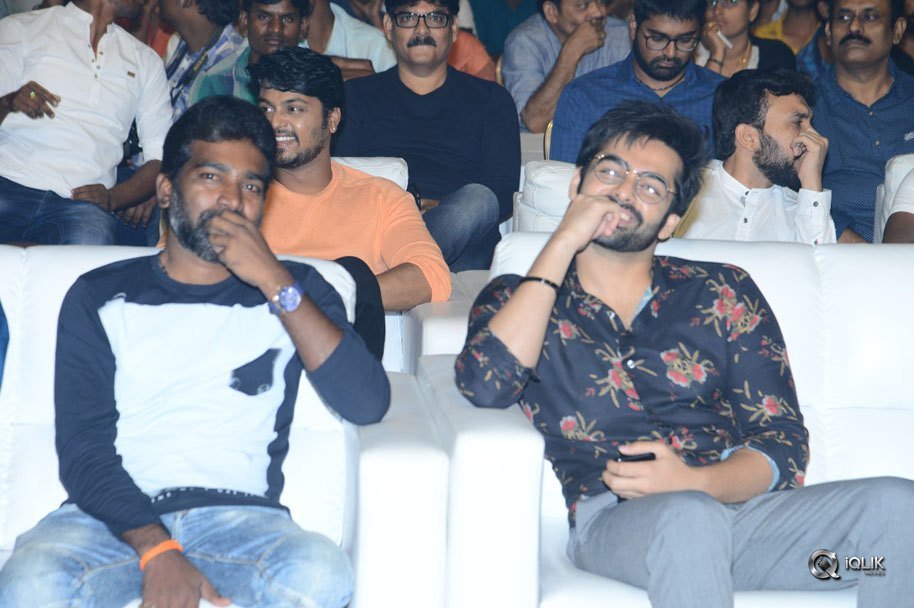 Vunnadhi-Okate-Zindagi-Movie-Audio-Launch